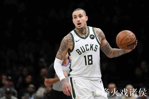 篮网狂胜雄鹿45分,9人得分上双追平队史纪录 篮网狂胜雄鹿45分,9人得分上双追平队史纪录