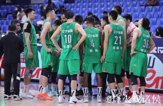 北京男篮VS辽宁精彩对决：杨鸣三大惊喜，许利民执念，谁遭首败？